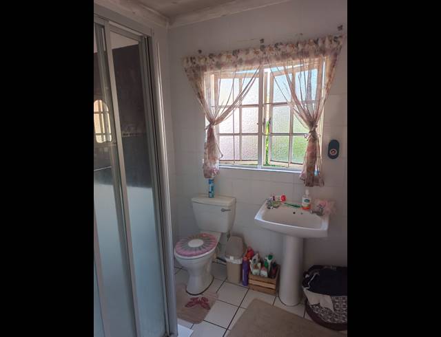 2 BEDROOM APARTMENT FOR SALE IN SCOTTSVILLE